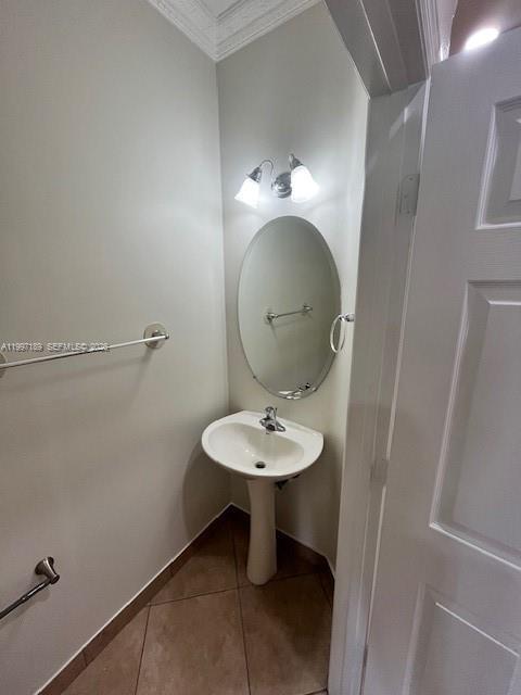 Building Photo - 5701 Madison Ave