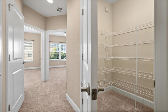 Building Photo - 5912 Anchorage Way S