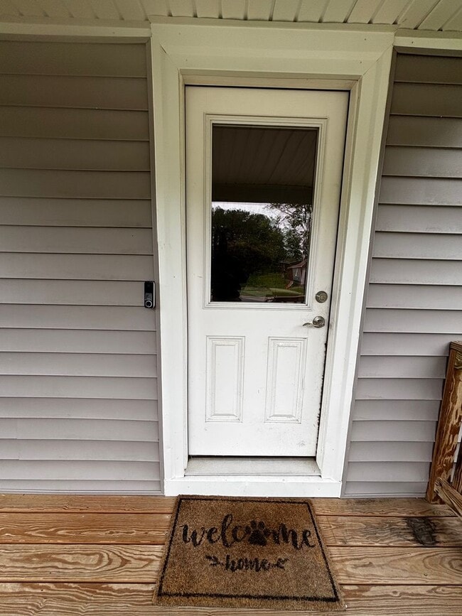 Building Photo - 2 Bedroom 1 Bathroom Single family Ranch l...