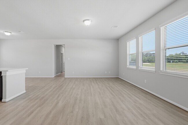 Building Photo - 10406 Milford Wds Ln
