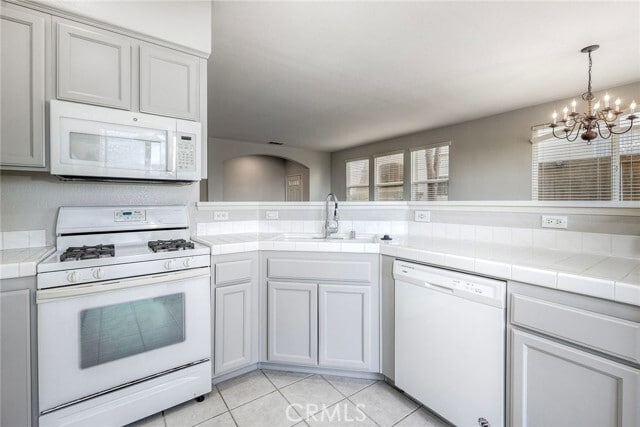 Building Photo - 786 Callecita Aquilla Sur