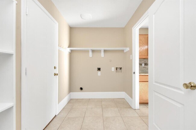 Building Photo - 5114 Blossombury Ct