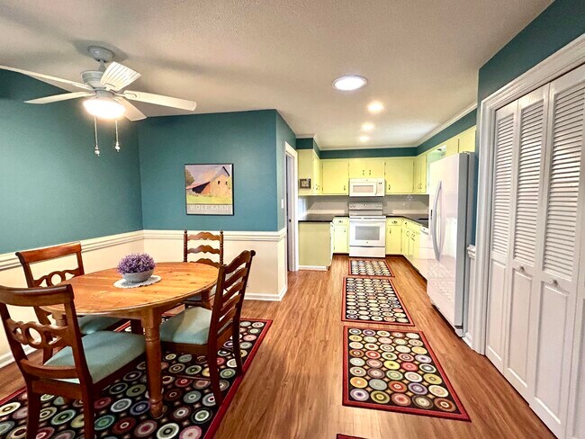 Building Photo - 4 St Andrews Way