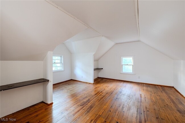 Building Photo - 997 Mohegan Trl