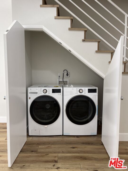 Building Photo - 11738 Mayfield Ave