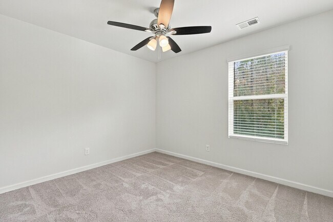 Building Photo - 100 Cotton Bluff Ct