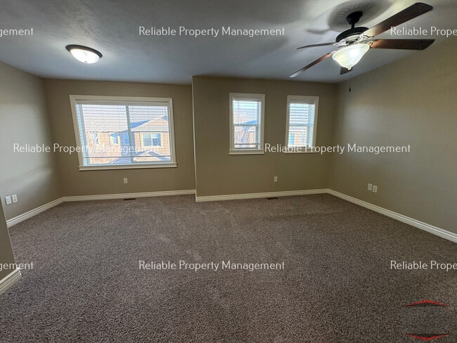 Building Photo - 565 Pioneer Rd