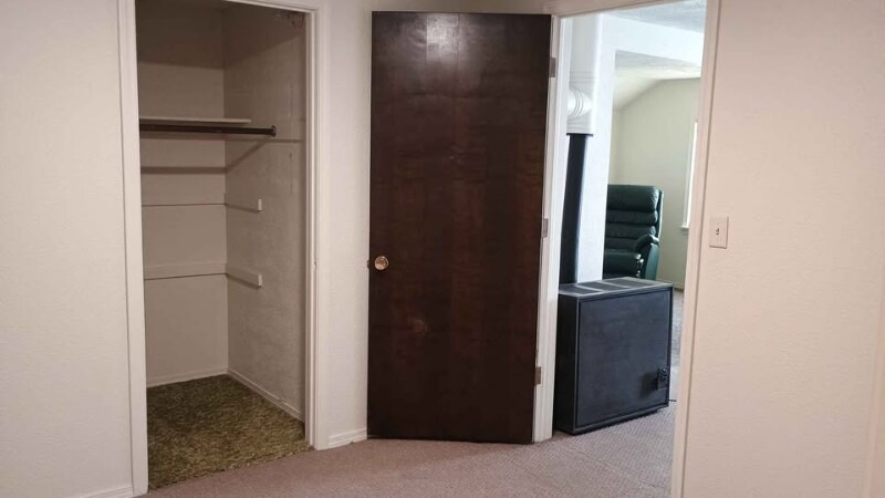 Building Photo - 363 S Capitol St