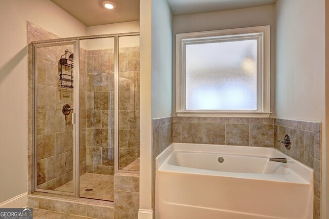 Building Photo - 100 Ruby Ln