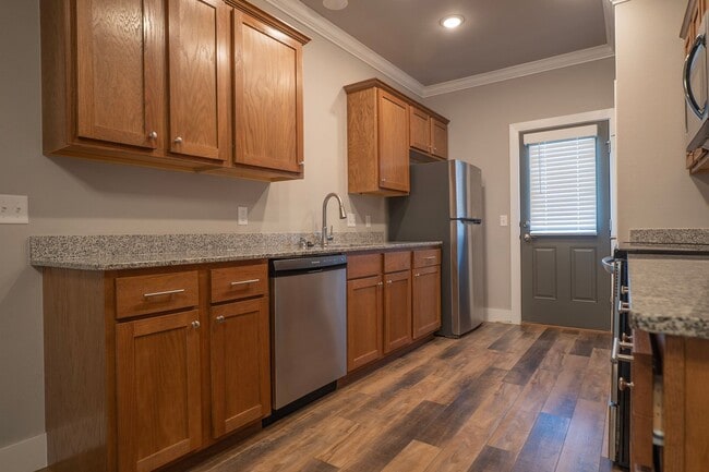 Building Photo - 1733 Booker Cir