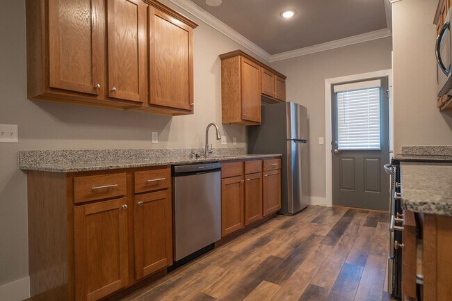 Building Photo - 3-bedroom, 2-bathroom home located in the beautiful Pea Ridge, AR