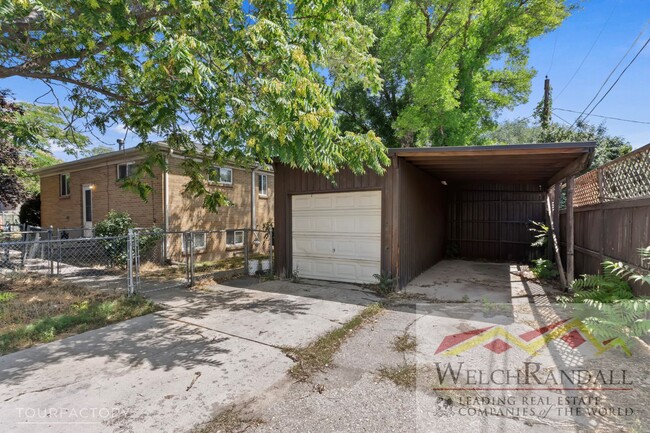 Building Photo - 3 Bed 2 Bath Millcreek Duplex.