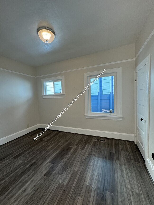 Building Photo - MOVE-IN READY 2+BR House in Prime NOBE neighborhood