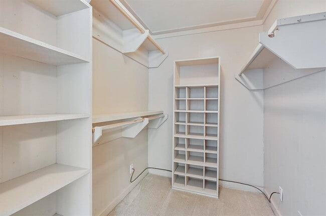 Building Photo - 809 S Coulter Dr