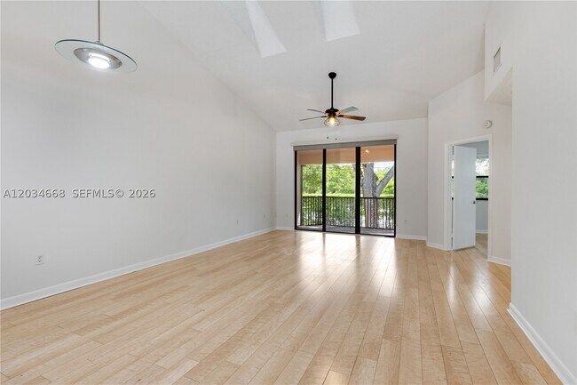 Building Photo - 104 NW 98th Ave