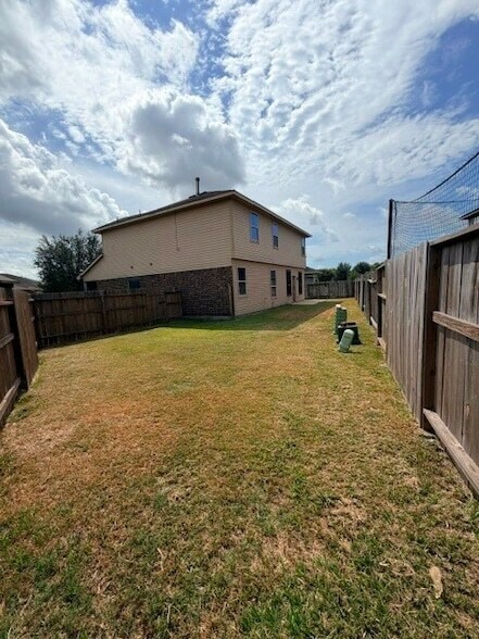 Building Photo - 9 Supiro Ct