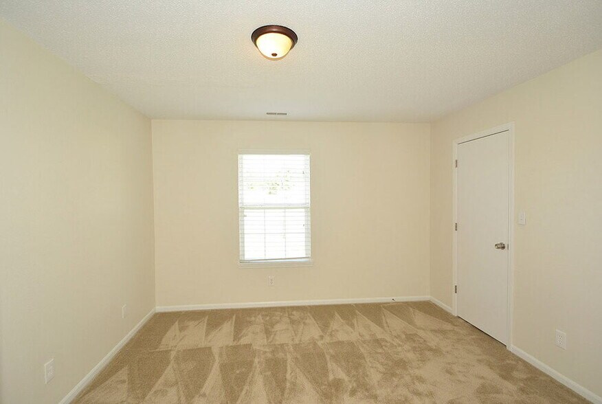 Building Photo - 7394 Tassel Ct