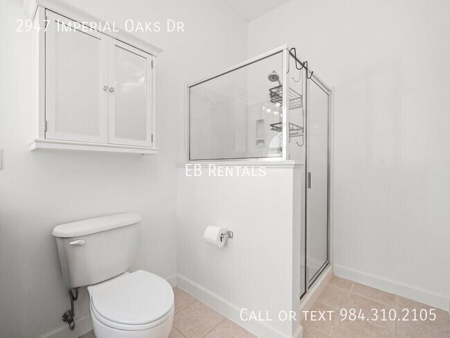 Building Photo - 2947 Imperial Oaks Dr