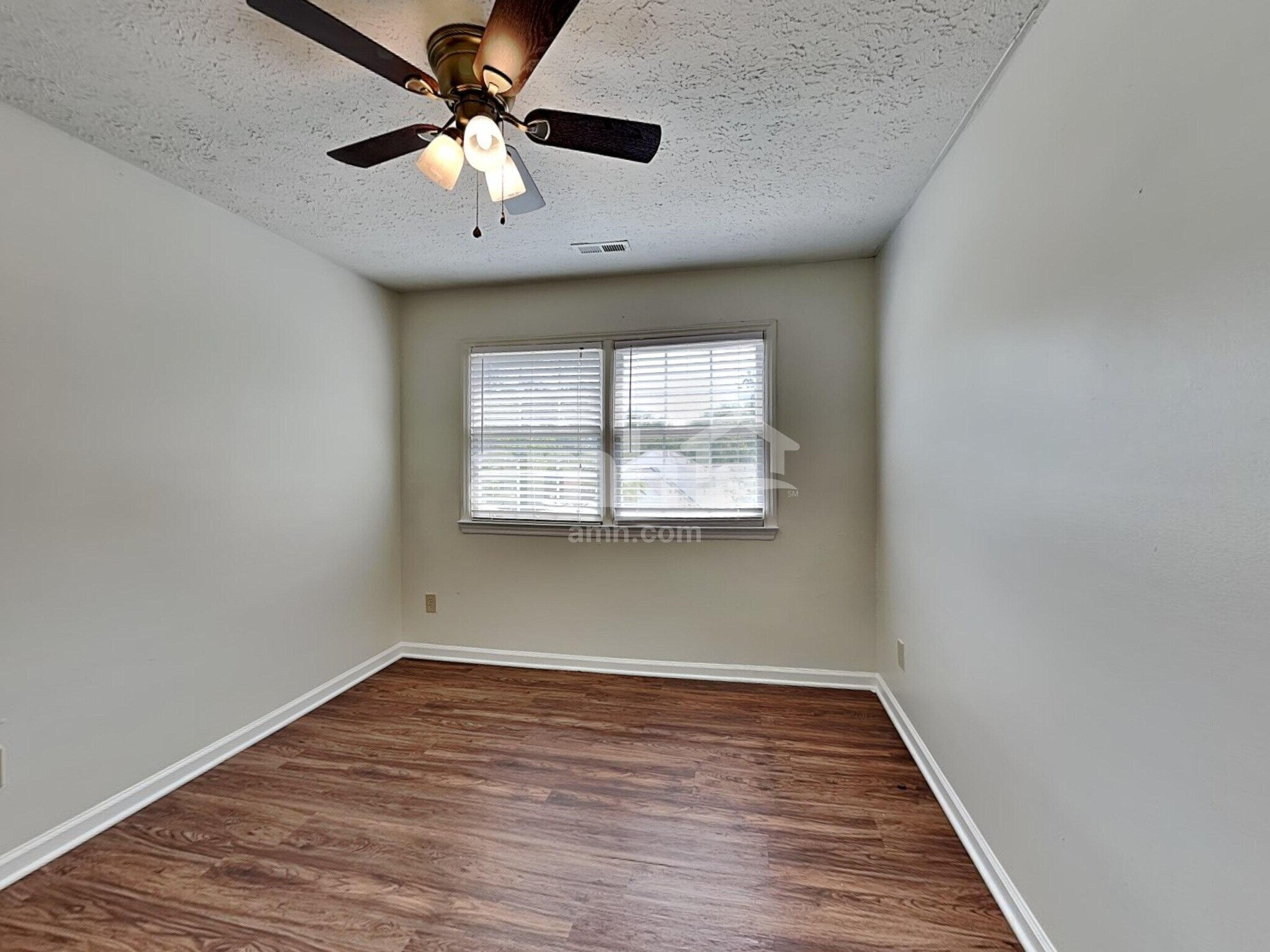 Building Photo - 210 Wood Valley Ct