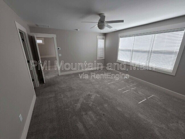 Building Photo - 16 Alice Clement Ln