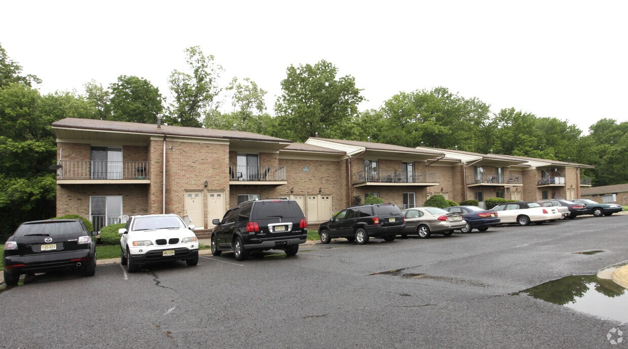 River S Edge Apartments Ewing Nj Apartment Finder