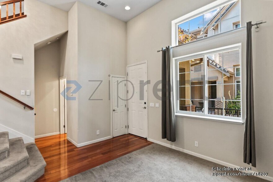 Building Photo - 1057 Tourmaline Terrace