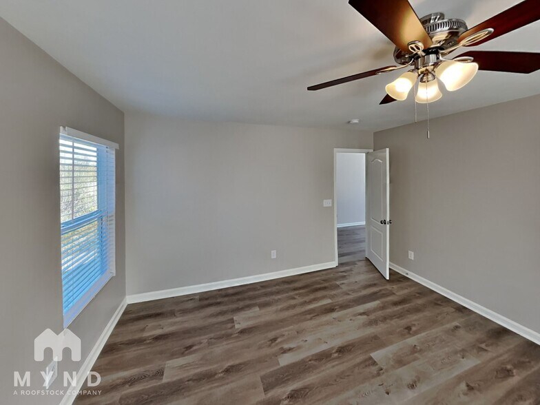 Building Photo - 10700 Parnie Ct