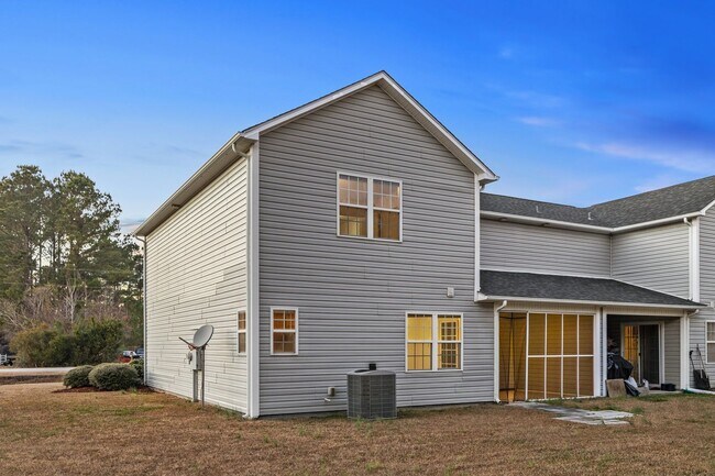 Building Photo - 252 Smallwood Rd