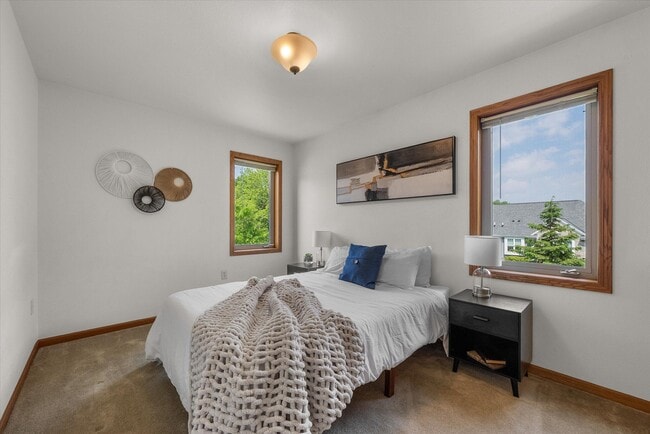 Building Photo - 407 Century Oak Dr