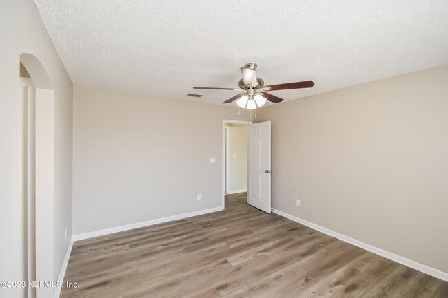 Building Photo - 542 Ashcroft Landing Dr