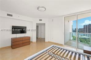 Building Photo - 19400 Turnberry Way