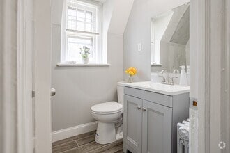 Building Photo - 85 S Lansdowne Ave