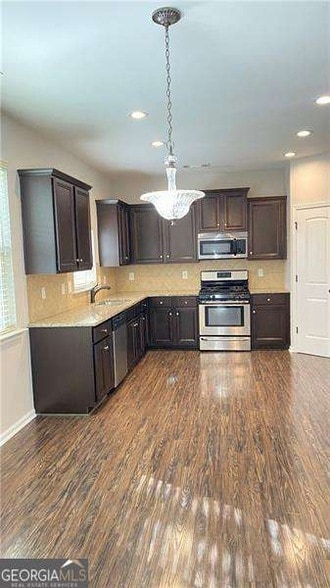 Building Photo - 4408 Black Hills Dr NW