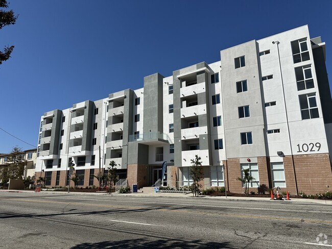 Building Photo - Seagate Homes Apartments