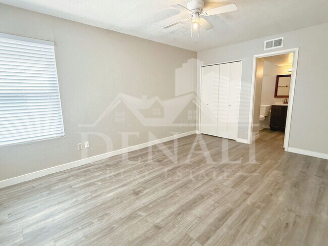 Building Photo - 9797 E La Palma Ave