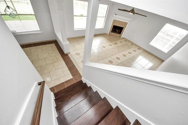 Building Photo - 4310 Lucas Trace Ct