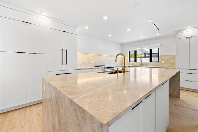 Building Photo - 6897 Terra Tranquila Dr