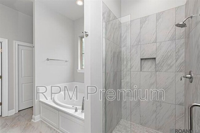 Building Photo - 3673 Spanish Trail