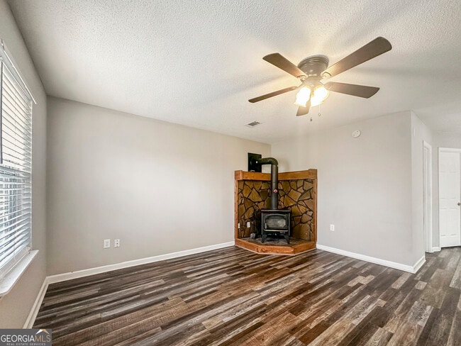 Building Photo - 2380 Union Point Jct