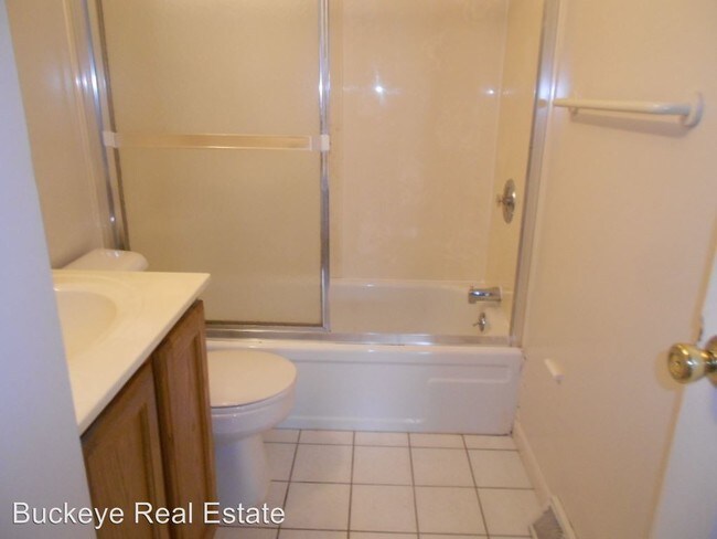 Building Photo - 106 E Lane Ave