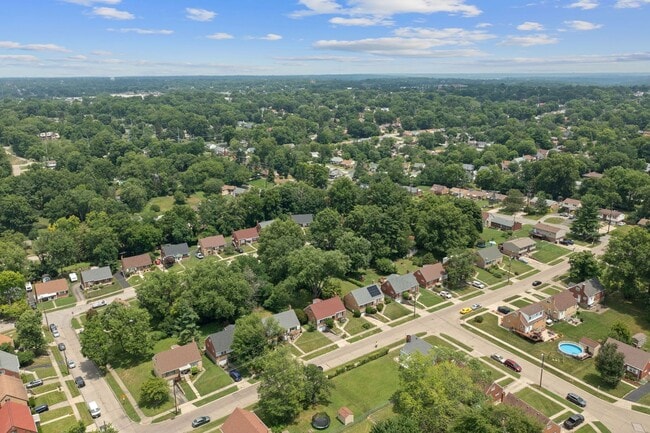 Building Photo - Delhi Township- Cute Single Family 4 bed, ...