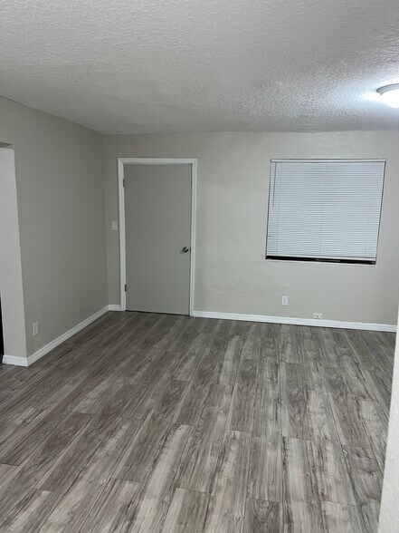 Building Photo - 4305 Bessie Cir W