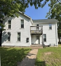 Building Photo - 1 bed 1 bath on Water St near UWEC!