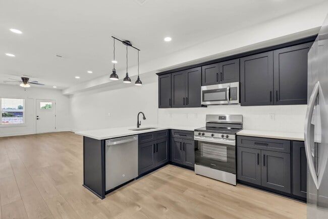 Building Photo - 354 Front Rdg Cir
