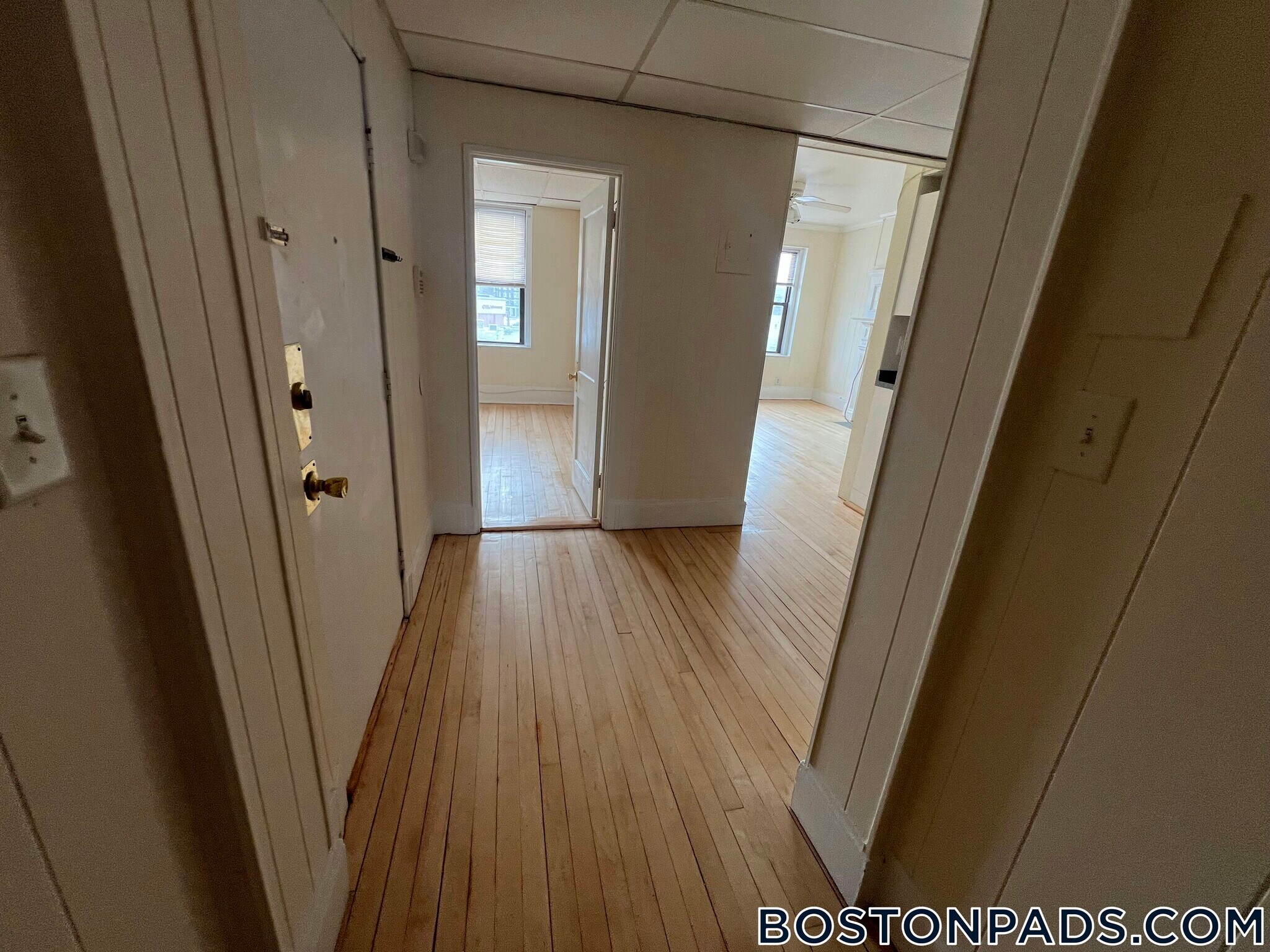 Building Photo - 437 Cambridge St