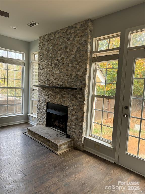 Building Photo - 5304 Starflower Dr