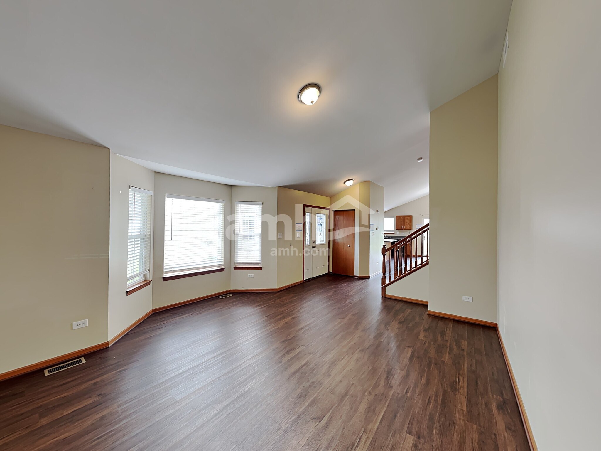Building Photo - 26251 W Bayberry Ct