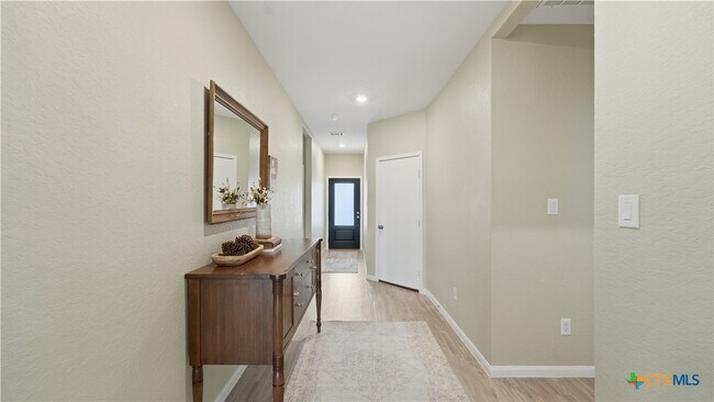 Building Photo - 2717 San Martin Ln