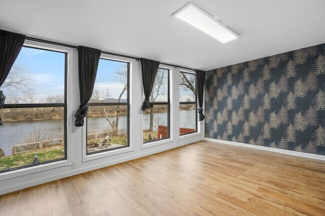 Building Photo - 6620 Upton Ln