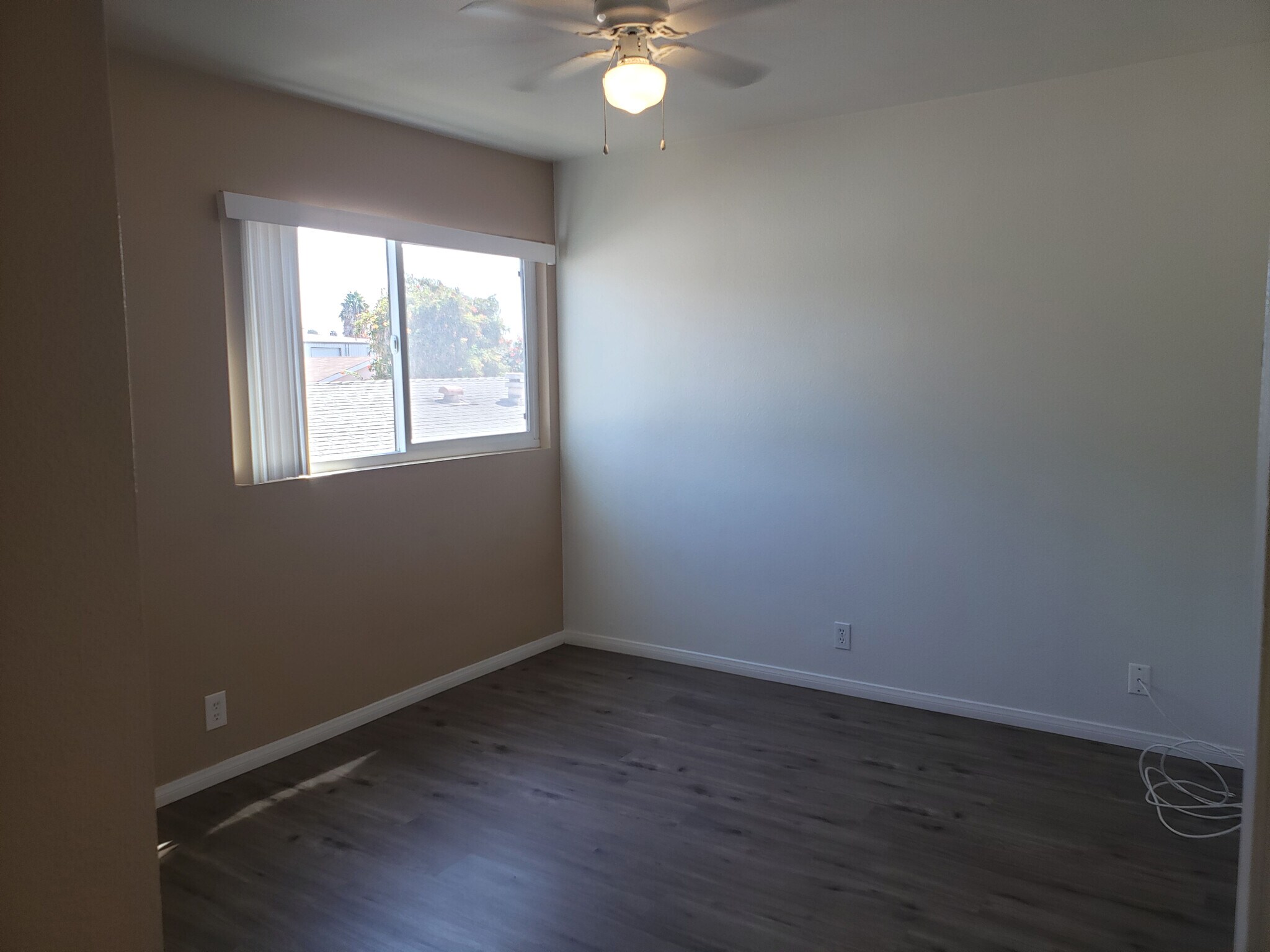 Building Photo - 1261 Victor St